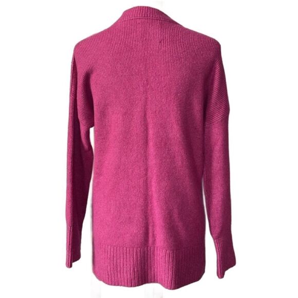Abercrombie & Fitch Pink Relaxed Fit Crew Neck Pullover Sweater (Size: XS) - Picture 3 of 12